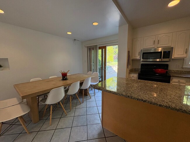 312 Valley-View Rd