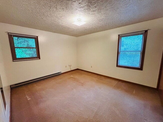 Photo - 804 Craigs Mountain Rd