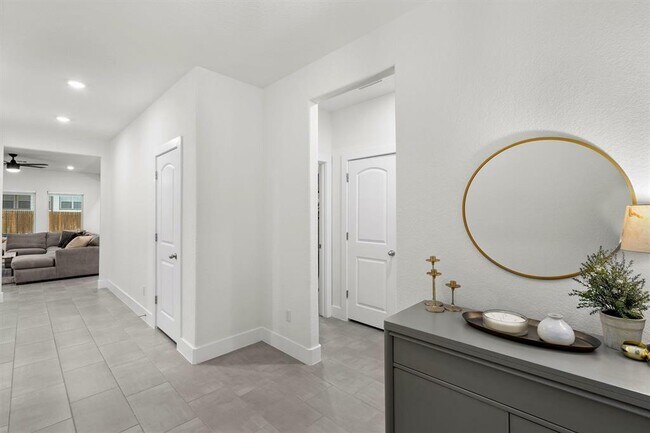 Photo - 19328 Colgin Dr