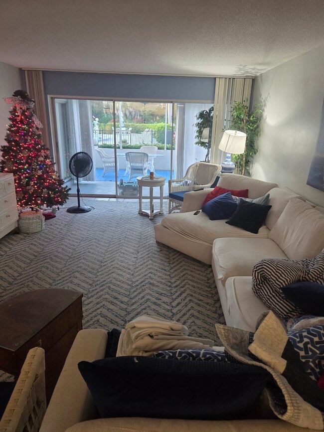 Photo - 215 Cypress Way E Unit D1