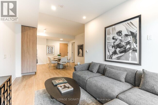 Photo - 35 Parliament St Unit 608