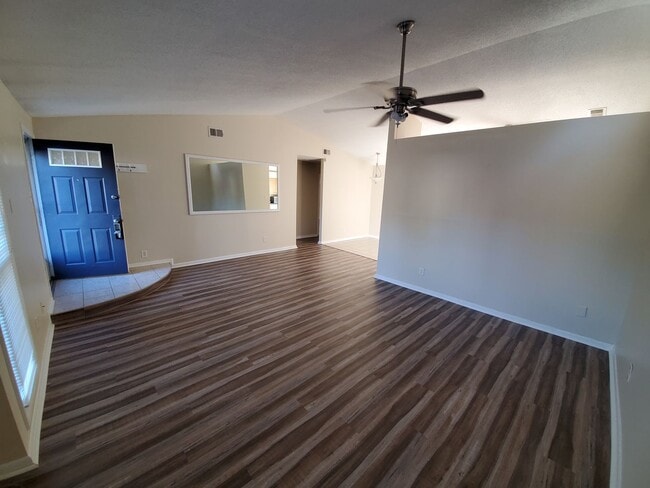 Photo - Cozy Single Family Ranch in Timberlake Nei...