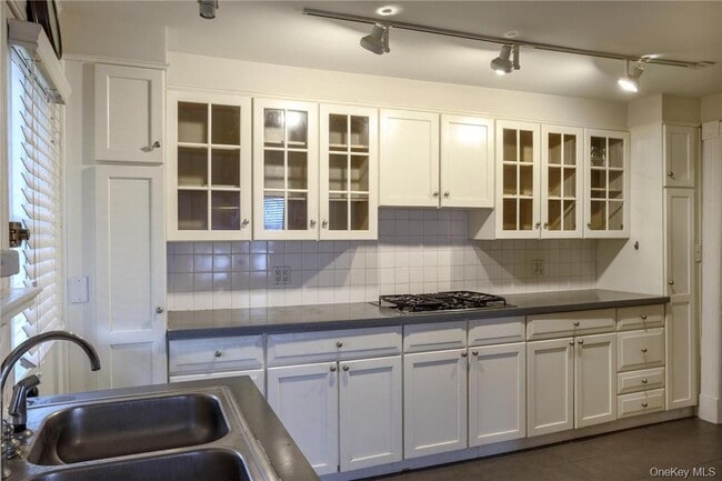 Photo - 101 S Highland Ave