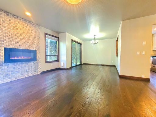 Building Photo - Gorgeous Kirkland South Rose Hill Home, AV...