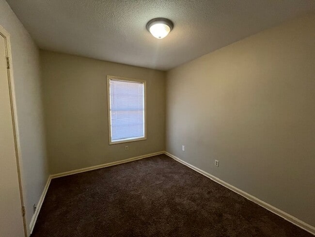 Photo - Renovated 3 Bedroom 1 Bath Home for Rent!