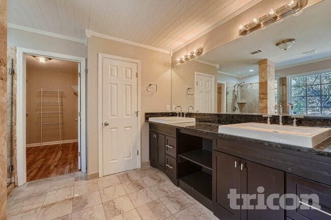 Photo - 5910 Haterleigh Dr