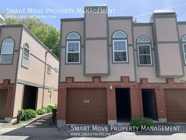 Building Photo - 222 Straughan-