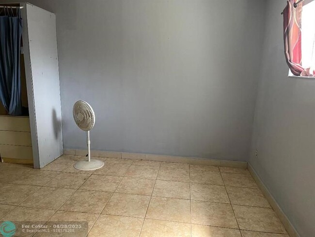 Photo - 1440 NE 174th St Apartment