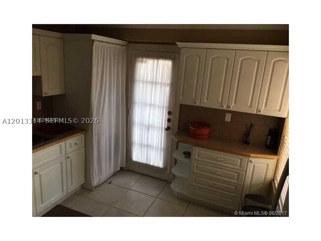 Photo - 10794 N Kendall Dr Unit B23