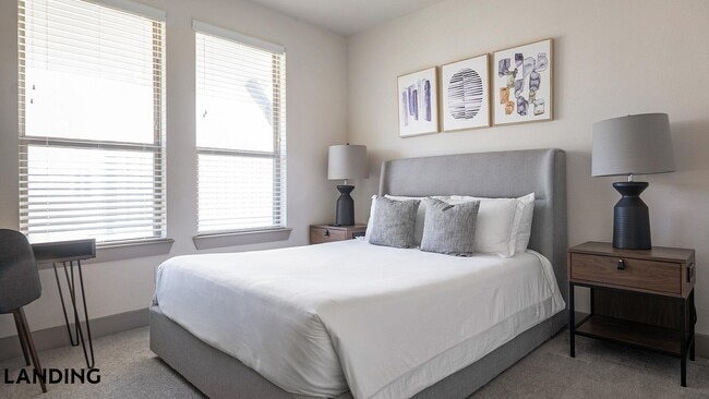 Building Photo - 12500 Shadowglen Trce