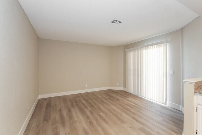 Photo - 1403 Harmony Hill Dr