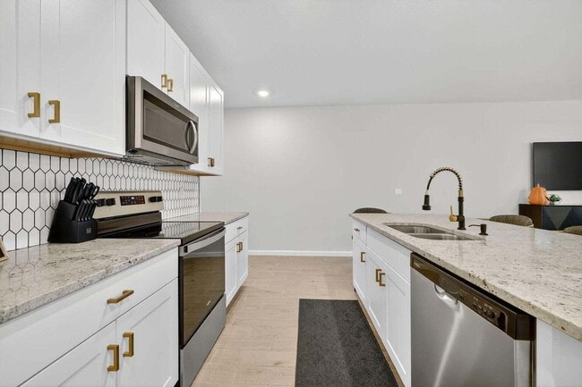 Photo - 5652 SE Edgewater Cir