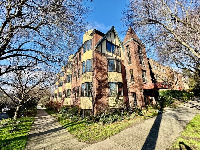 Photo - Charming Studio in the heart of Capitol Hill!!!!! Unidad 205
