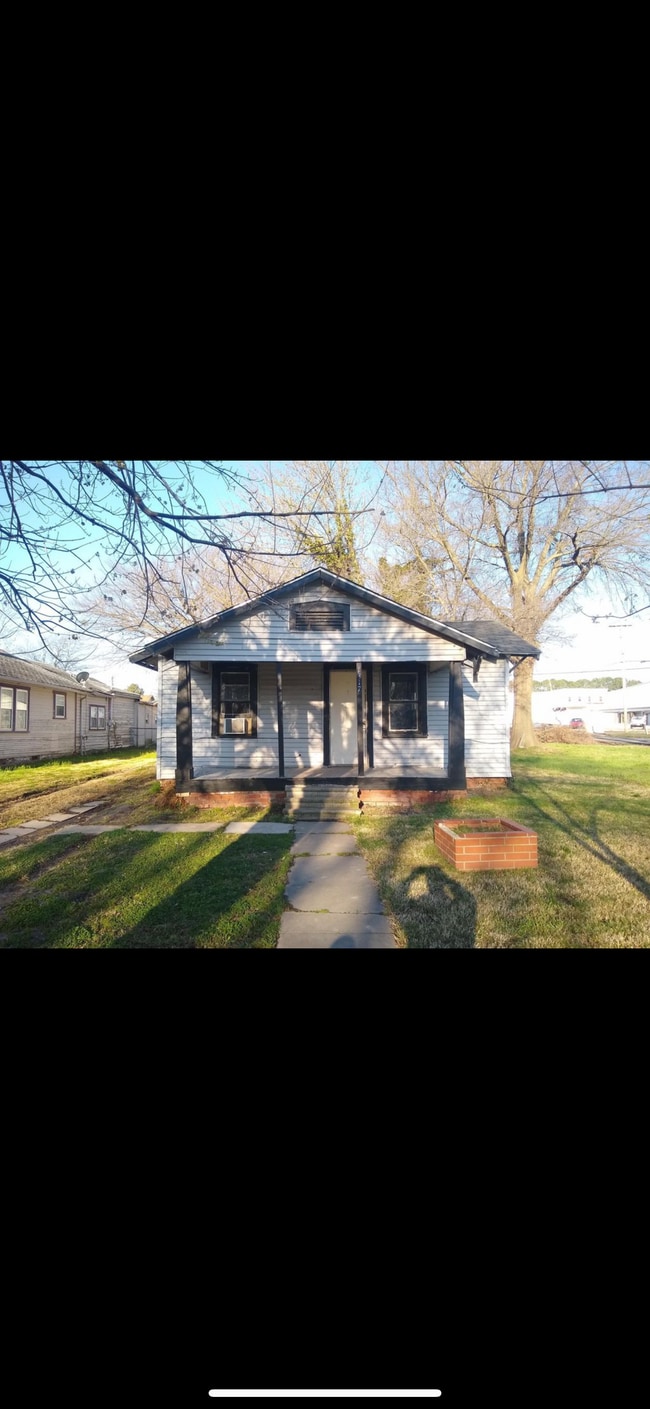 Photo - 1317 Walnut St Casa
