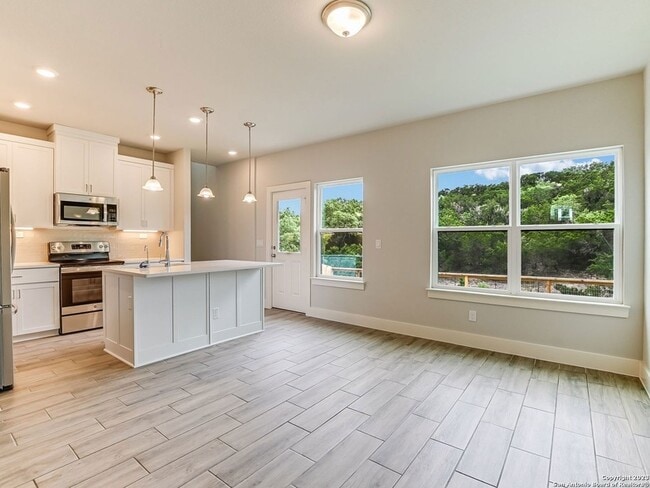 Photo - 16011 Babcock Rd