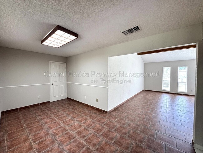 Photo - 659 Elderwood Ct