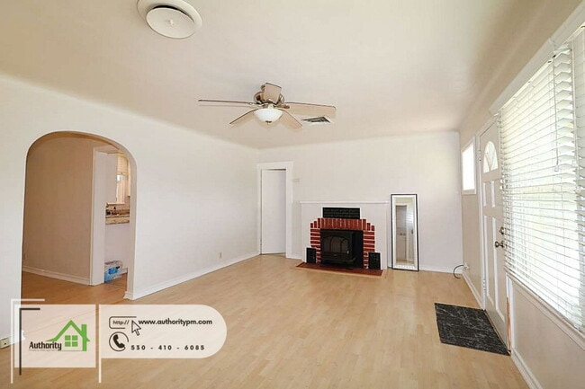 Photo - 2540 Old Eureka Way