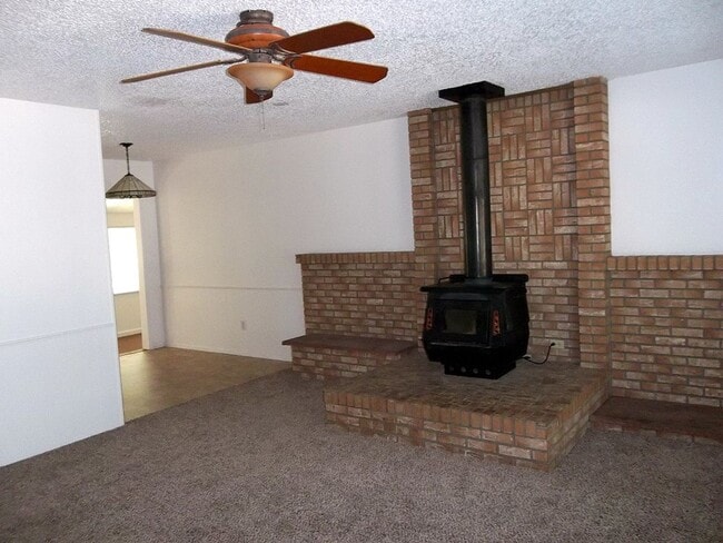 Photo - Charming Ranch Home Near the Foothills