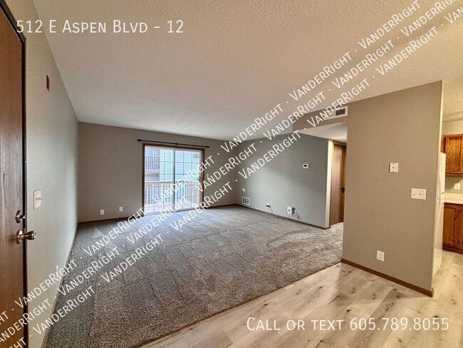 Photo - 512 E Aspen Blvd Unidad 12
