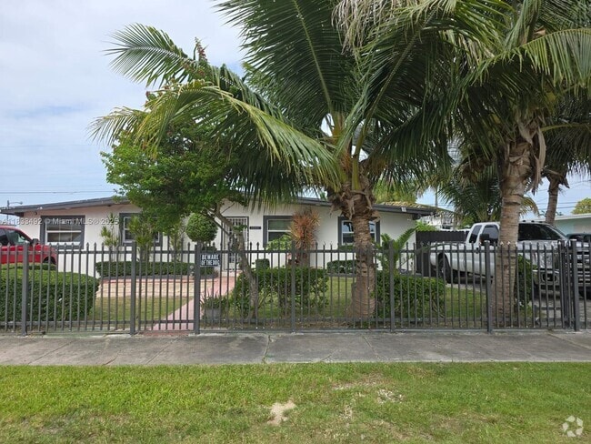 Building Photo - 29005 SW 144th Ct Rental