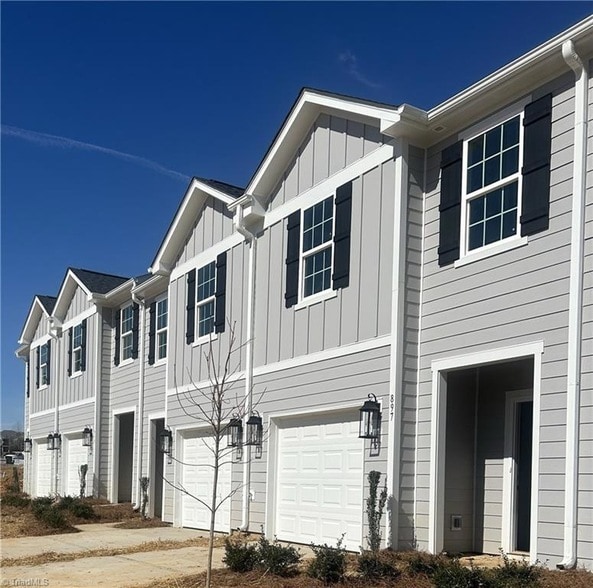 Building Photo - 1729 University Dr Unit C1 Rental