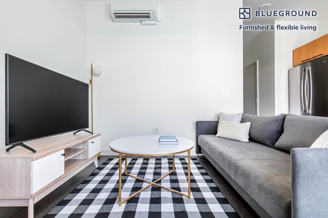 Photo - 118 Broadway E Unit FL6-ID132