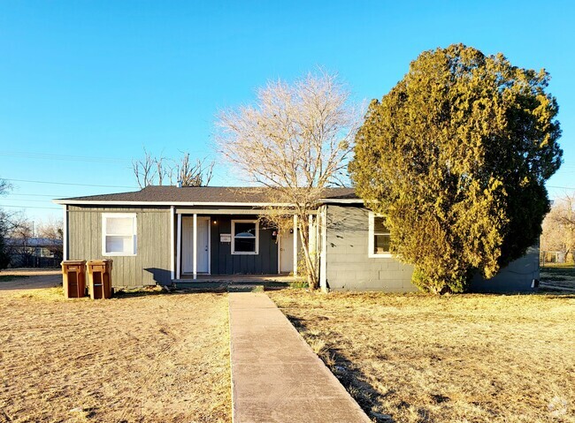 Building Photo - 1515 Sycamore St Unit A Rental