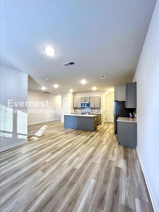 Photo - 1624 Manuka Ln