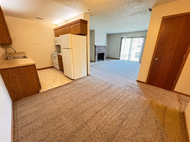 Photo - 5010 Emerald Dr Unit 03