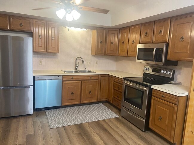 Kitchen - 104 Winston Pl Unit Apt D