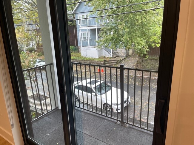 Photo - 69 Bailey St Unit 202