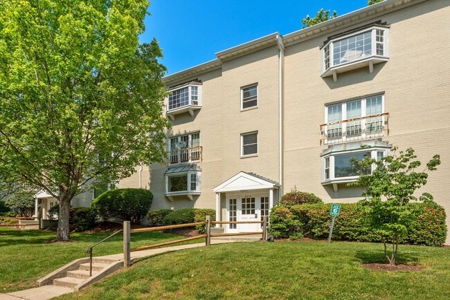 Building Photo - 2919 Willston Pl Unit 101