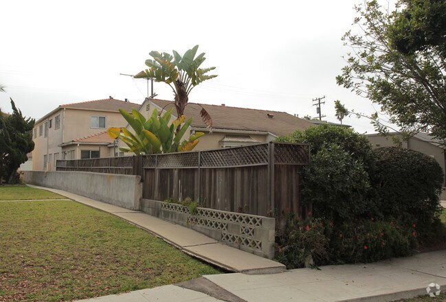 Photo - 1018 Grant St in Santa Monica - only 10 bl...