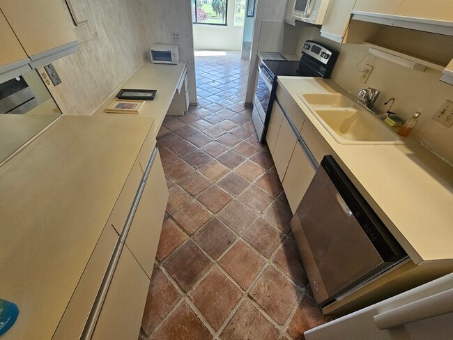 Photo - 4770 Fountains Dr S Unit 303