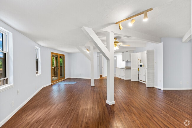 Building Photo - 401 Shiloh Dr Unit apartment