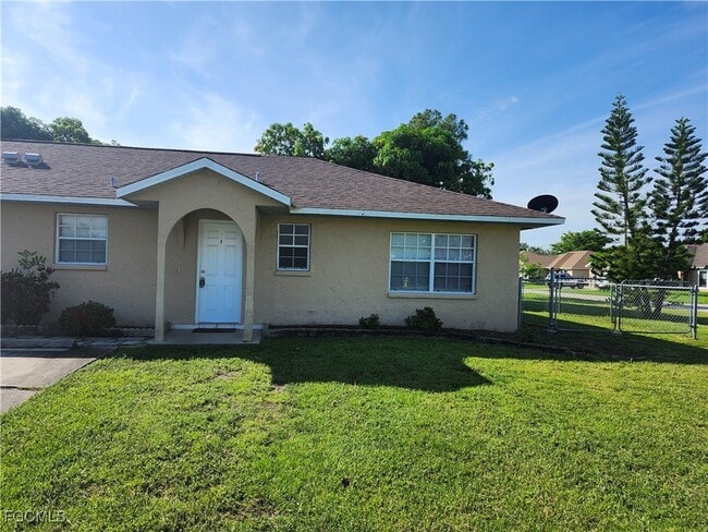 Building Photo - 1111 SE 9th Ct Rental