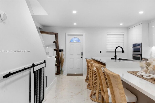 Photo - 2115 NE 123rd St