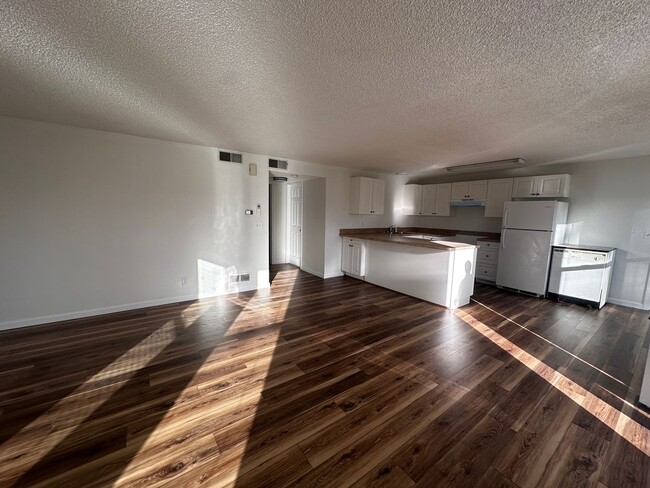 Building Photo - 2 Bedroom 1 Bath Single Family Home