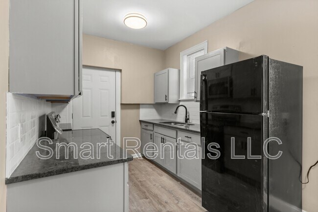 Photo - 4205 Ellenwood Ave