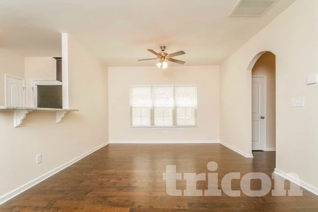Photo - 2153 Cason Ln