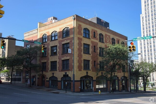 Building Photo - 54 E Mill St Unit Lofts on Summit Street