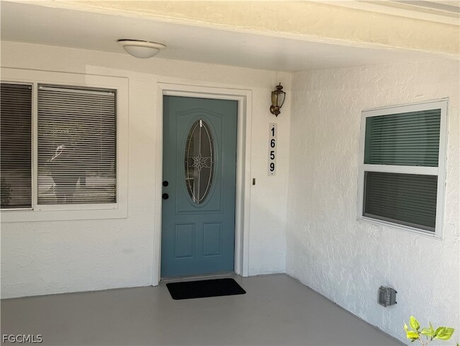 Photo - 1659 Ricardo Ave