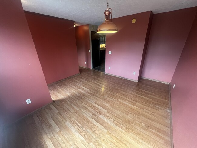 Photo - 230 S Circlecrest Dr