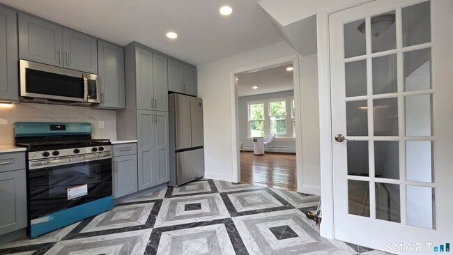 Photo - 782 Center St