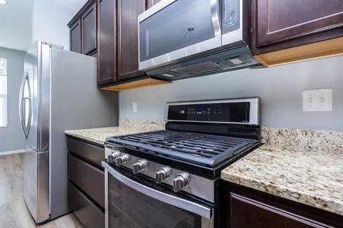 Photo - 951 Barclay Cir