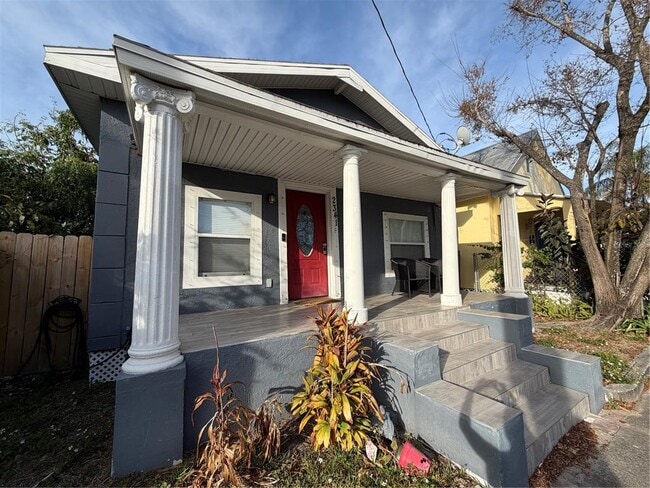 Photo - 2341 W Walnut St