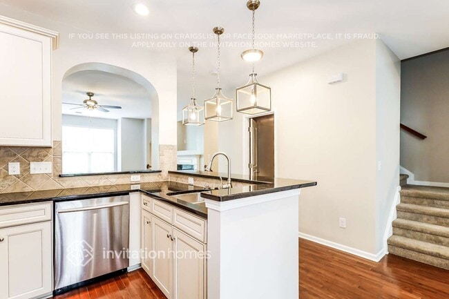 811 Skybrook Falls Dr