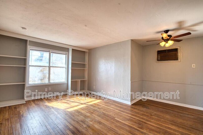 Photo - 4600 N Hamilton Dr