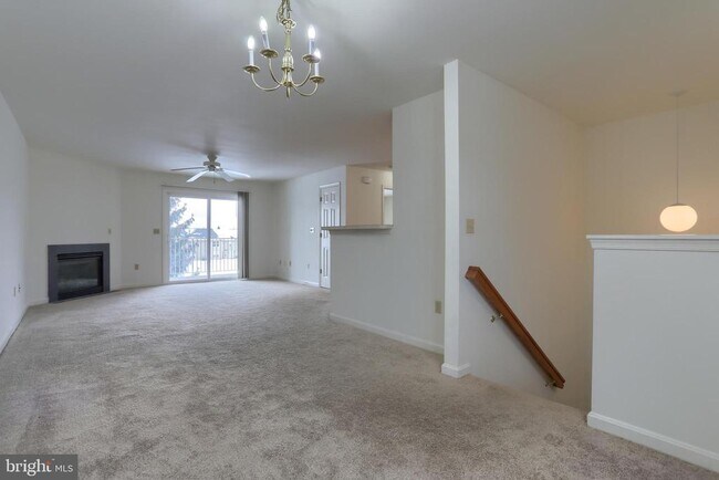 Photo - 211 Sparrow Rd