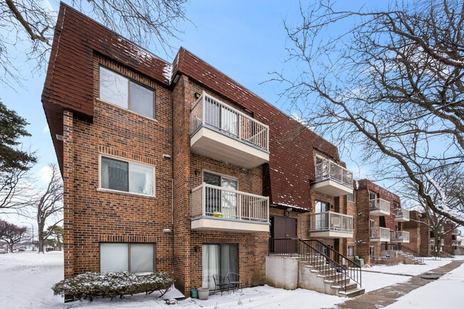 Building Photo - 705 W Central Rd Unit A8